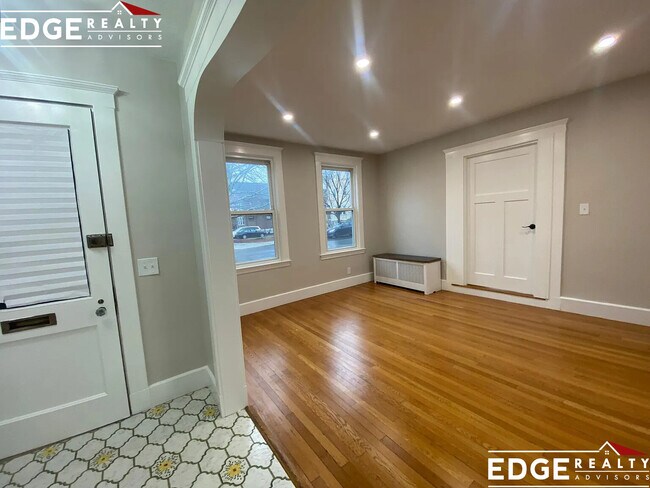 Foto del edificio - 74 Wallingford Rd