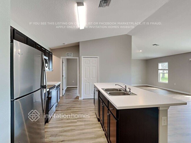 Foto del edificio - 408 NE 24th Ave