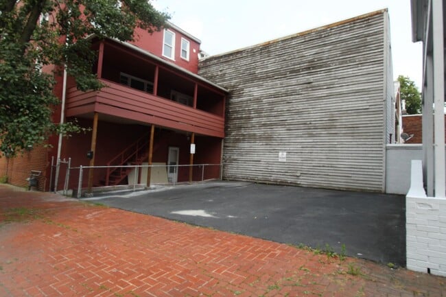 Building Photo - 300 S 2nd St