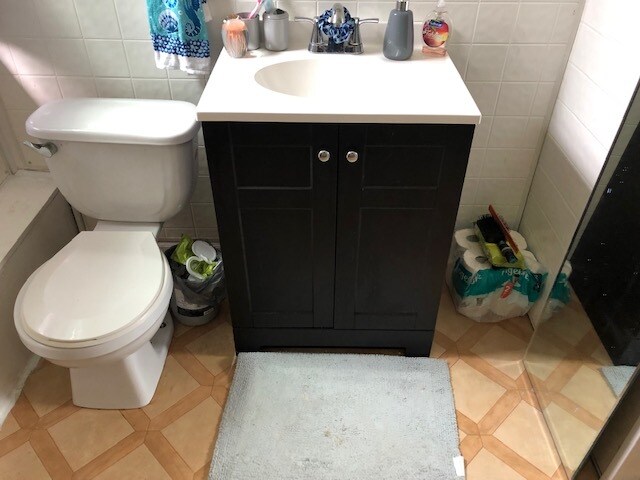 Bathroom - 2702 Niagara Falls Blvd