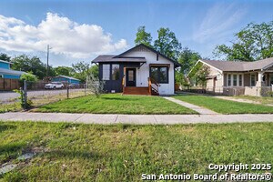Building Photo - 727 Hammond Ave