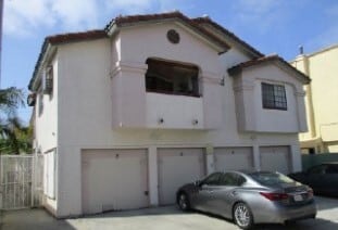 Garage #3 with additional park - 1234 Robinson Ave