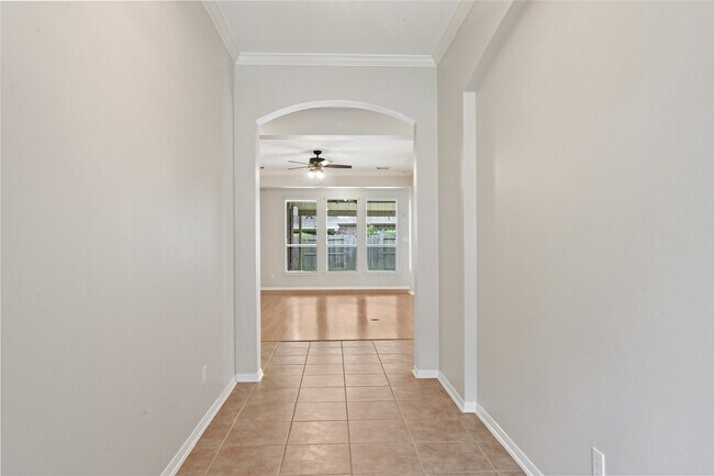 Building Photo - 17703 Riata Lk Dr