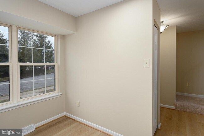 Building Photo - 1238 Seron Ct