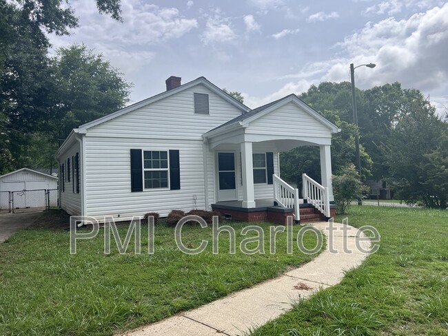 Building Photo - 1208 Cloninger Ave