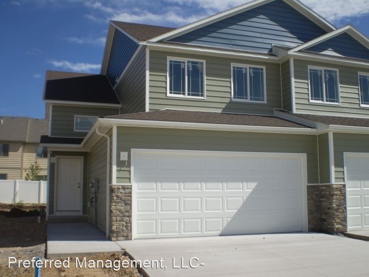 3 br, 2.5 bath House 3817 Raindancer Trail House Rental in Cheyenne