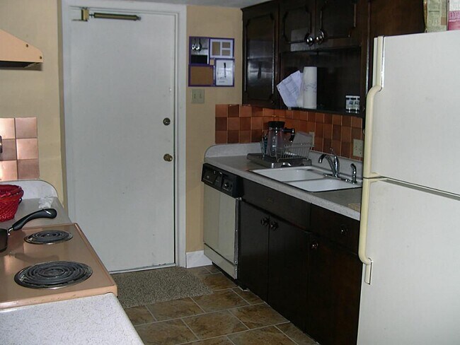 Building Photo - 4027 Rosebud Dr