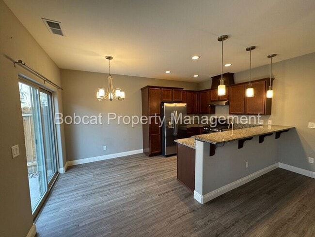 Building Photo - 1292 Saltern Dr