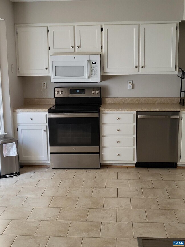 Foto del edificio - 1412 Ashland Dr