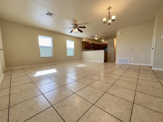 Foto del edificio - 1736 Flood St