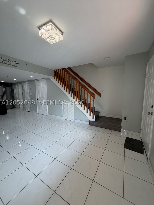 Building Photo - 551 NW 82nd Ave