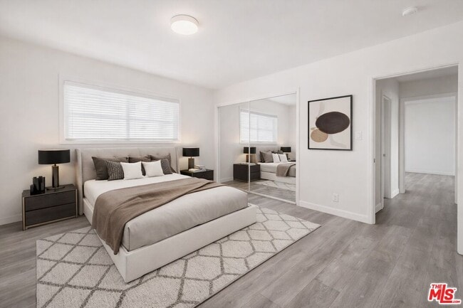 Foto del edificio - 1446 Cochran Ave