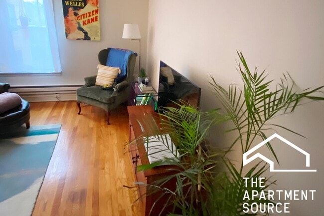 Photo - 4216 N Clark St Apartment