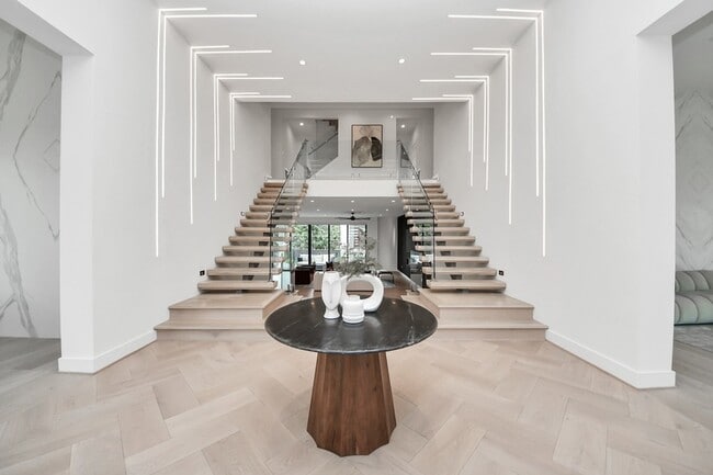 Photo - 5327 S Braeswood Blvd House