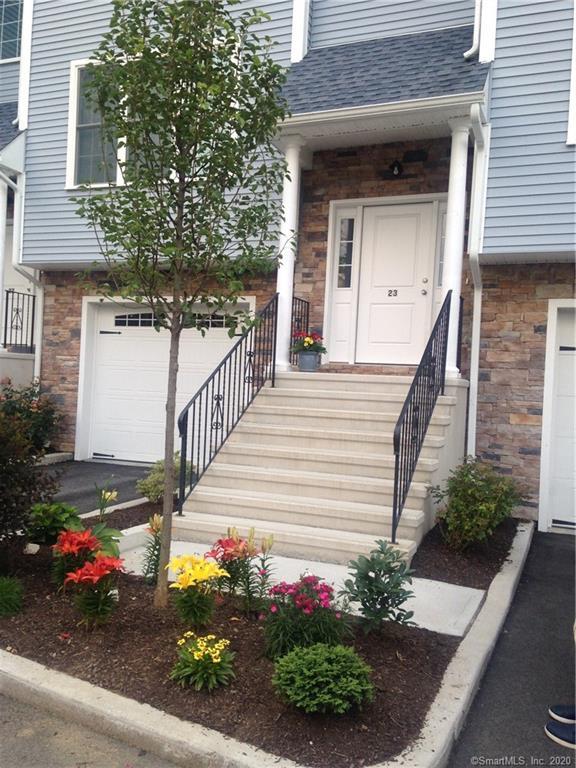 Primary Photo - 23 Oak Meadows Dr