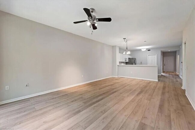 Building Photo - Quail Creek Village 3 Bedroom 2 Bathroom Condo