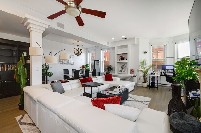 Foto del edificio - 1170 W Armitage Ave