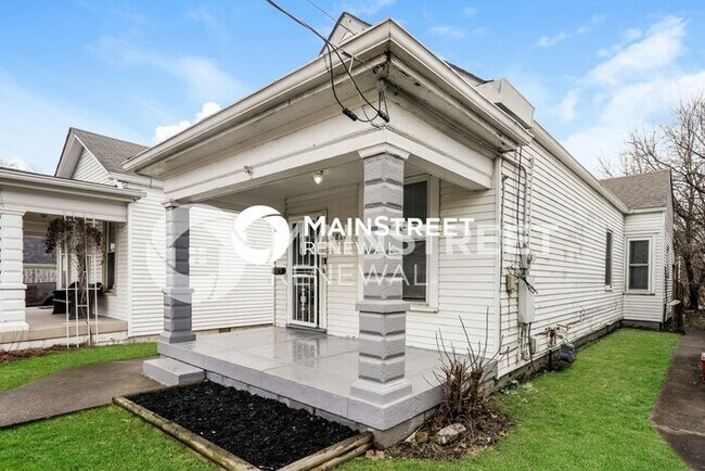 Foto del edificio - 2 Bedroom Pet-Friendly Home in Louisville, KY with Main Street Renewal
