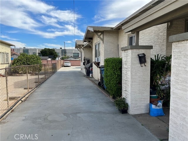 Building Photo - 210 N Herbert Ave