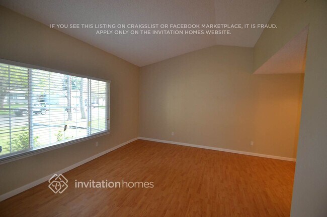 Foto del edificio - 1515 Woodland Oaks Way