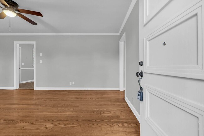 Foto del edificio - 143 N Meadow Dr