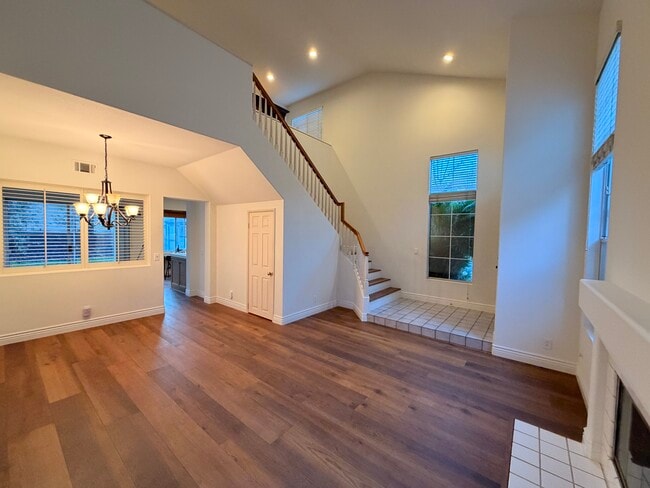 Building Photo - 27 Surfbird Ln