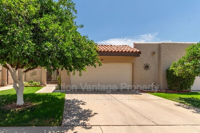 Building Photo - 3345 E University Dr