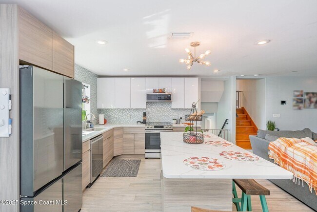 Foto del edificio - 409 E Melbourne Ave