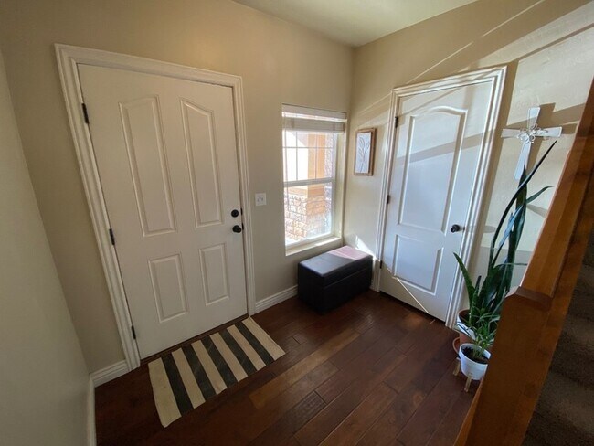 Foto del edificio - 14772 Deer Park Ln