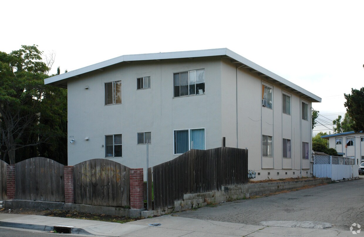 Primary Photo - 1626 Adams St