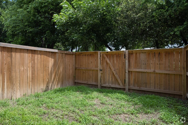 Yard - Cedar Circle Residences