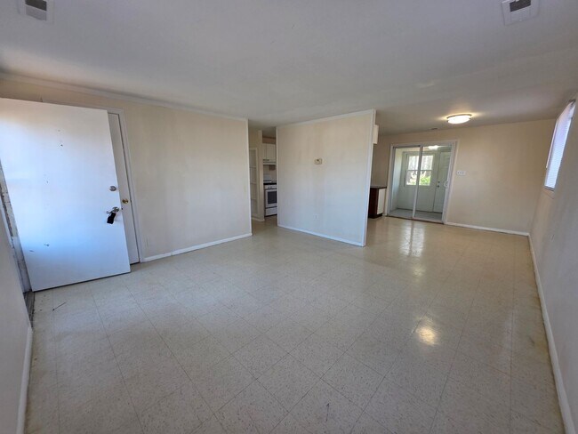 Foto del edificio - Move In Ready 3 Bedroom Home!