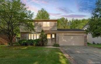 Building Photo - 3455 Harmony Dr