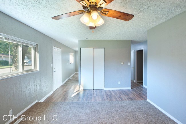 Building Photo - 3 br, 1 bath House - 1274 Midway Ave.