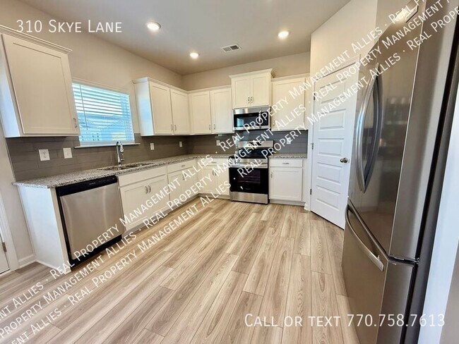 Building Photo - 310 Skye Ln