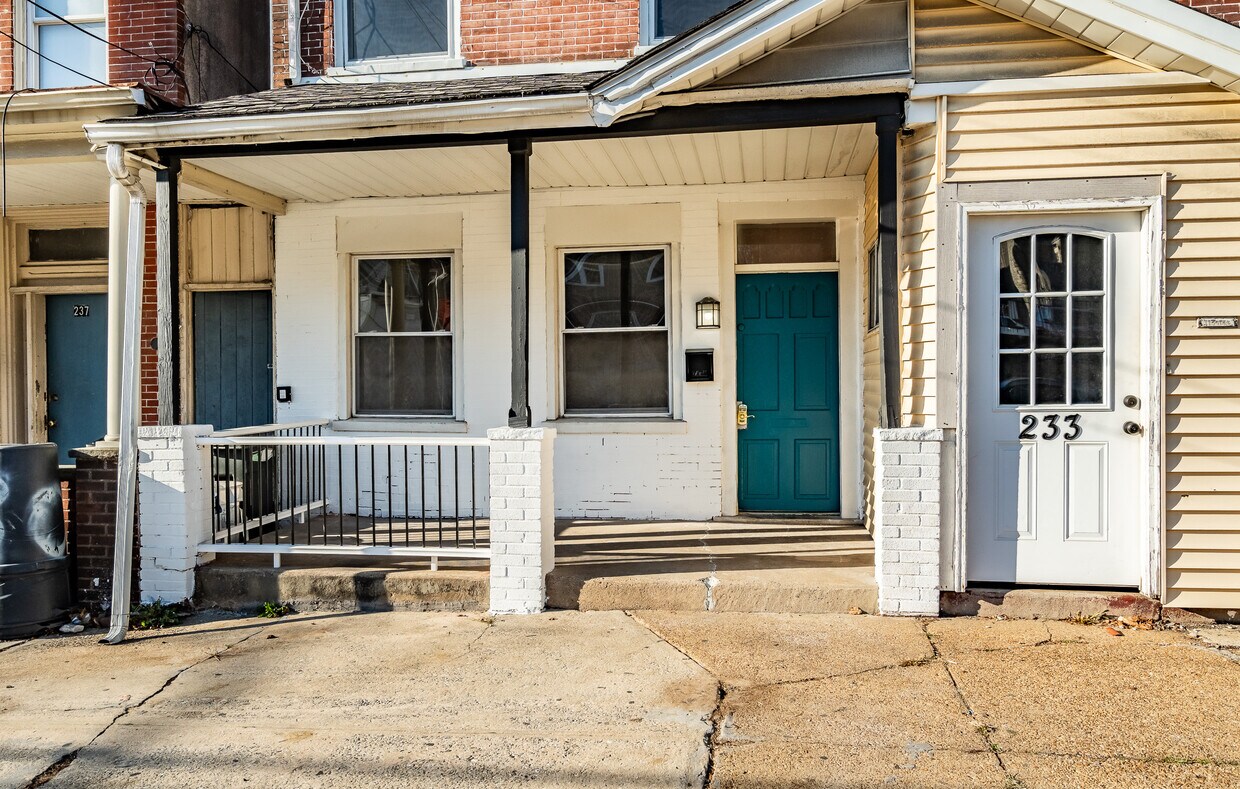 235 W Chestnut St Unit 1, West Chester, PA 19380 Apartments in West