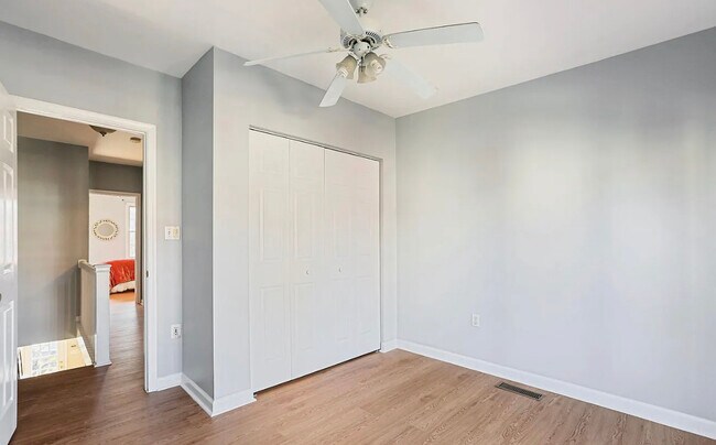 Building Photo - 3410 Dillon St