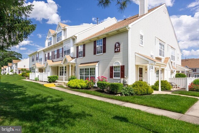 Foto del edificio - 4707 Aberdeen Ln