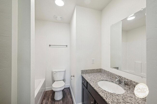 Building Photo - Dublin Farms Townhomes