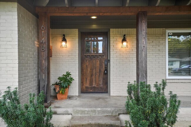 Foto del edificio - 6148 Marquita Ave