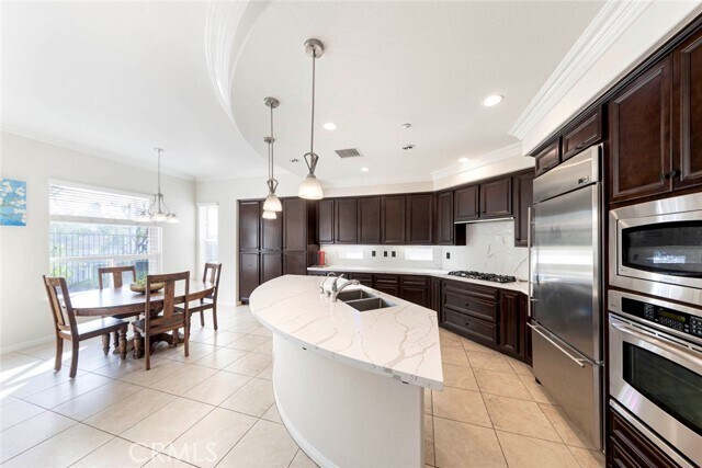 Foto del edificio - 18942 Northern Dancer Ln