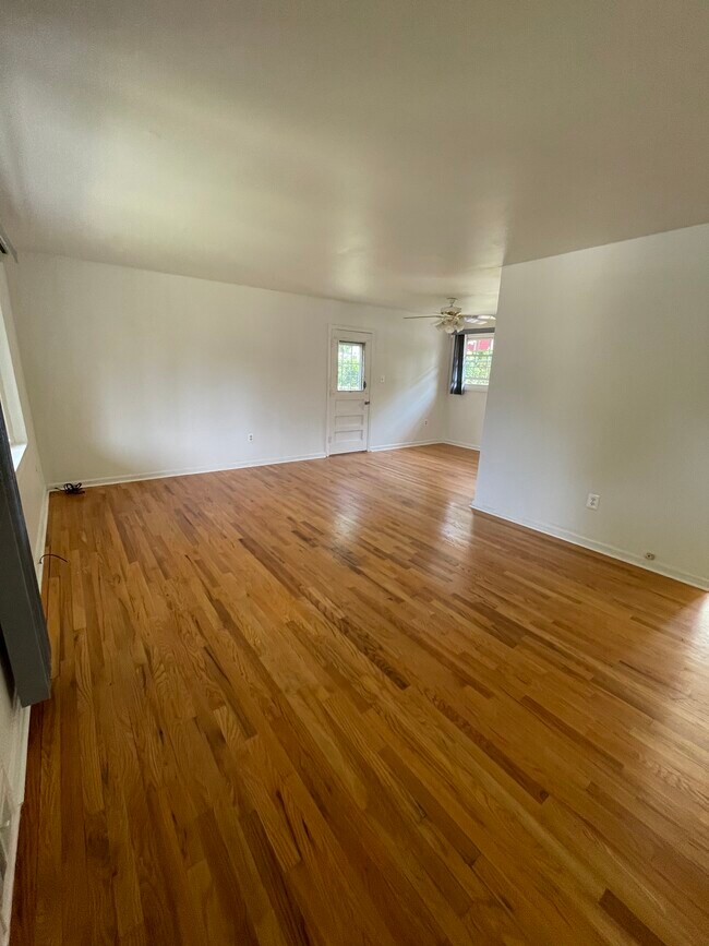 Building Photo - 4114 Conger St