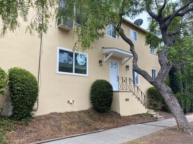 Building Photo - 1436 Selby Ave