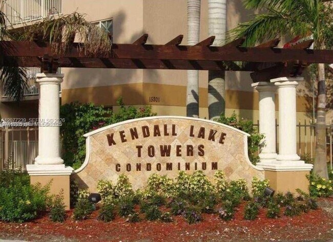 Foto del edificio - 15221 SW 80th St