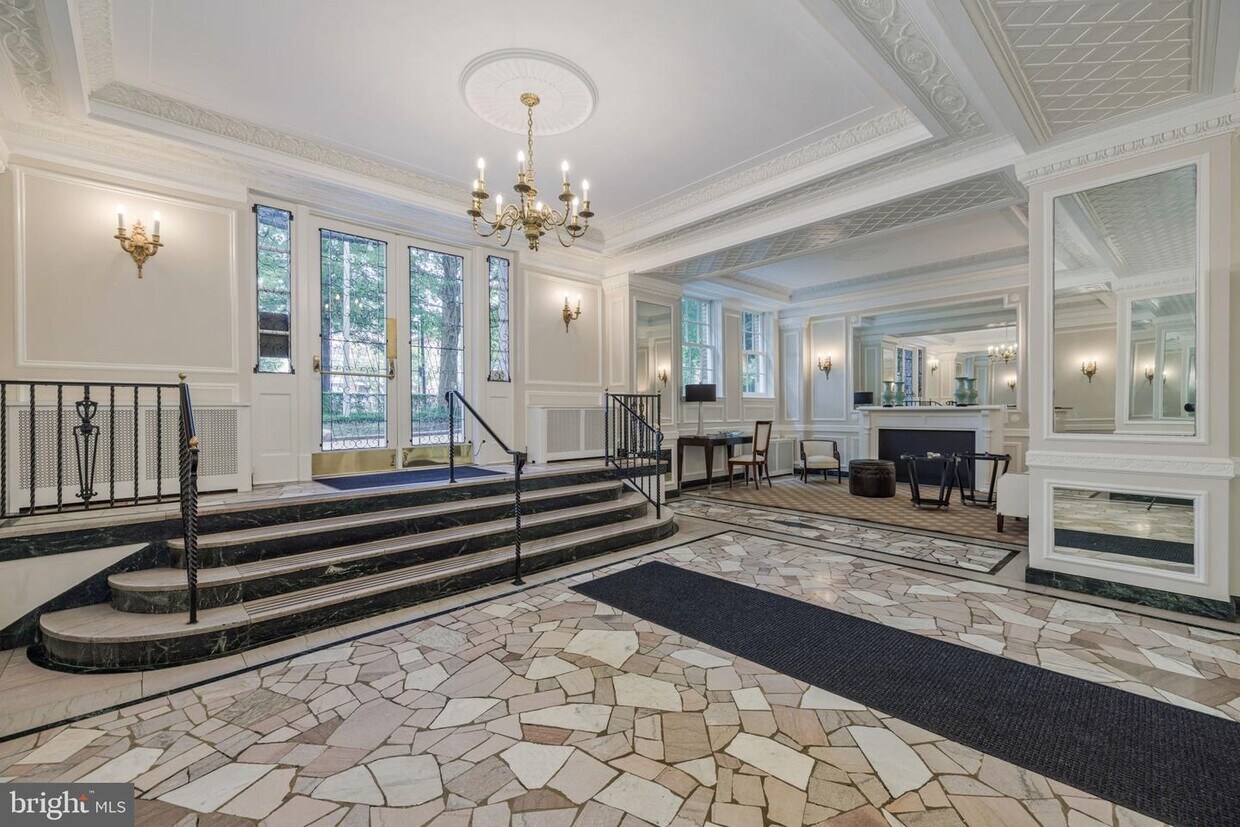 Foto principal - 2540 Massachusetts Ave NW