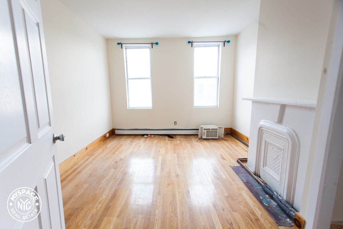 Foto principal - 191 Knickerbocker Ave