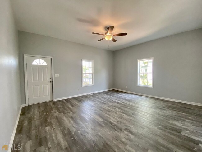 Building Photo - Gorgeous updated Athens Rental home!