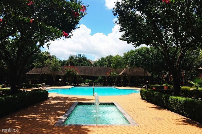 Foto del edificio - 11011 Pleasant Colony Dr