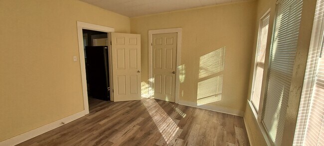 Foto del edificio - 2203 Broad St