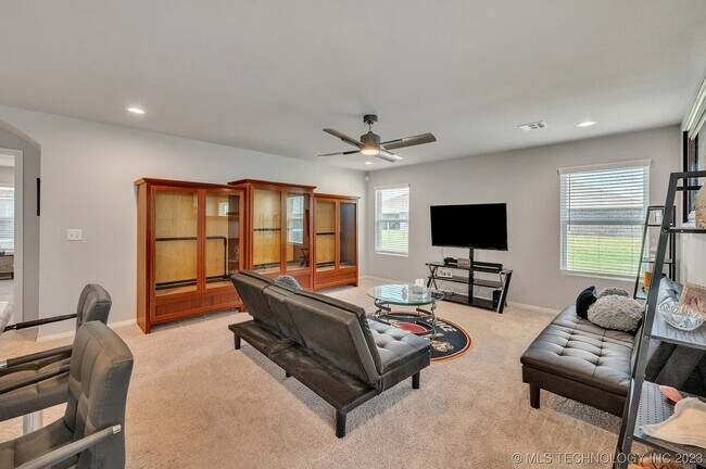 Foto del edificio - 7421 E 159th Pl S